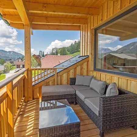 Lackner Mit Seeblick