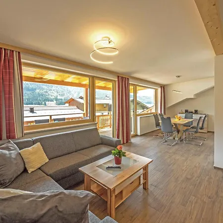 Lackner Mit Seeblick