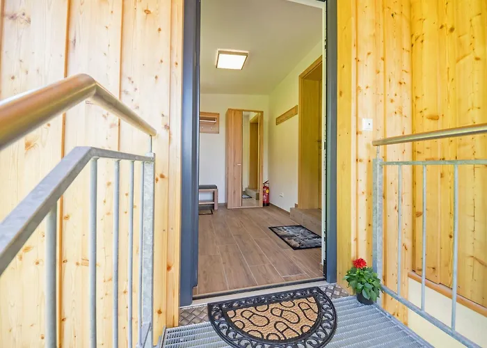 Lackner Mit Seeblick *